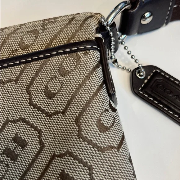 NWOT Coach Tan and Brown crossbody bag - Picture 5 of 13